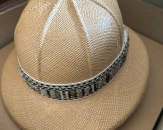 Safari Hat With Hat Box
