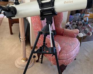 Galileo HQR-800 Reflector Astronomical Telescope