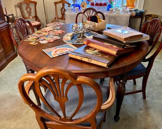 Vintage dining set with 4 chairs.