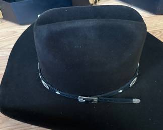 Cowboy hats (Stetson and more, most with box)