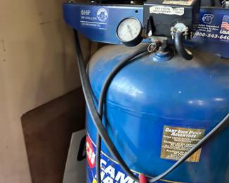Campbell Hausfeld cast iron upright pump air compressor 