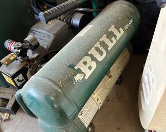Roliar Bull twin stack  air compressor 
