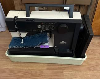 Viking Husqvarna 120 Sewing machine