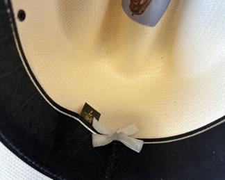 Cowboy hats (Stetson and more, most with box)