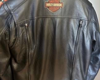 Harley Davidson leather jacket (Mens L)