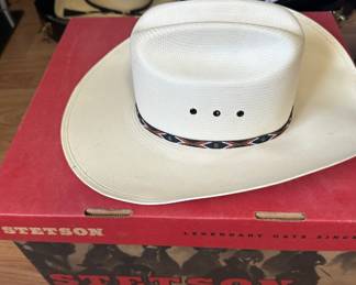 Cowboy hats (Stetson and more, most with box)