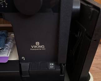 Viking Husqvarna 120 Sewing machine