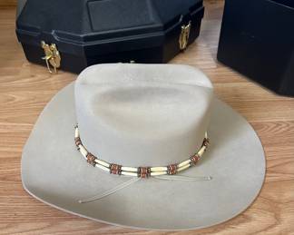 Cowboy hats (Stetson and more, most with box)