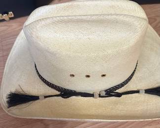 Cowboy hats (Stetson and more, most with box)