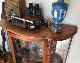 Display case, Edgewood style lamp