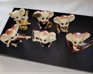 6 vintage mice playing musical instruments 
