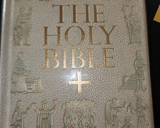 1958 Limited Edition number 177 ,
The Holy Bible, The Old Testiment