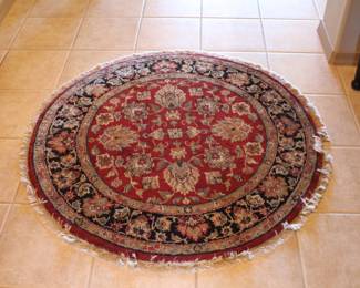 Round wool rug - very beautiful contrast of colors