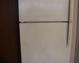 Kenmore Refrigerator 