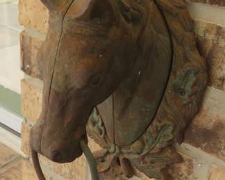 Horse head towel hanger - replica of hitching post top