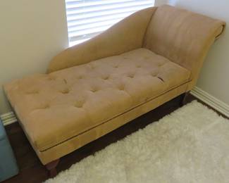 Chaise lounge