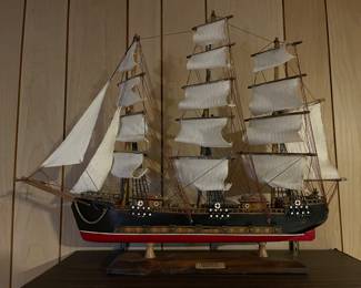 This is a 1960s to 1970s model ship depicting a 1780 Spanish Fragata.