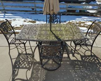 Hanamint cast aluminum patio set