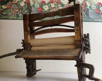 Antique Clothes Wringer