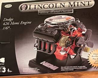 Dodge 426 Hemi Engine 1:16 Model