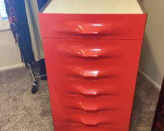 DF2000 red/white Valet