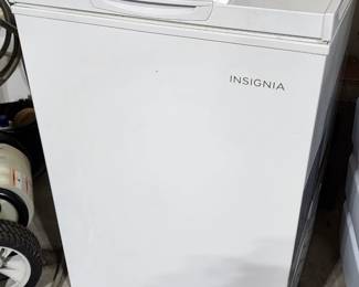 Insignia Chest Freezer