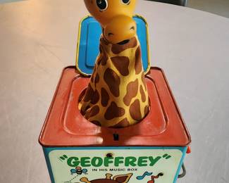 Vintage 1975 Mattel Geoggrey Music Box Windup Music Toy