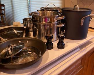 Lots of great Kitchen items!