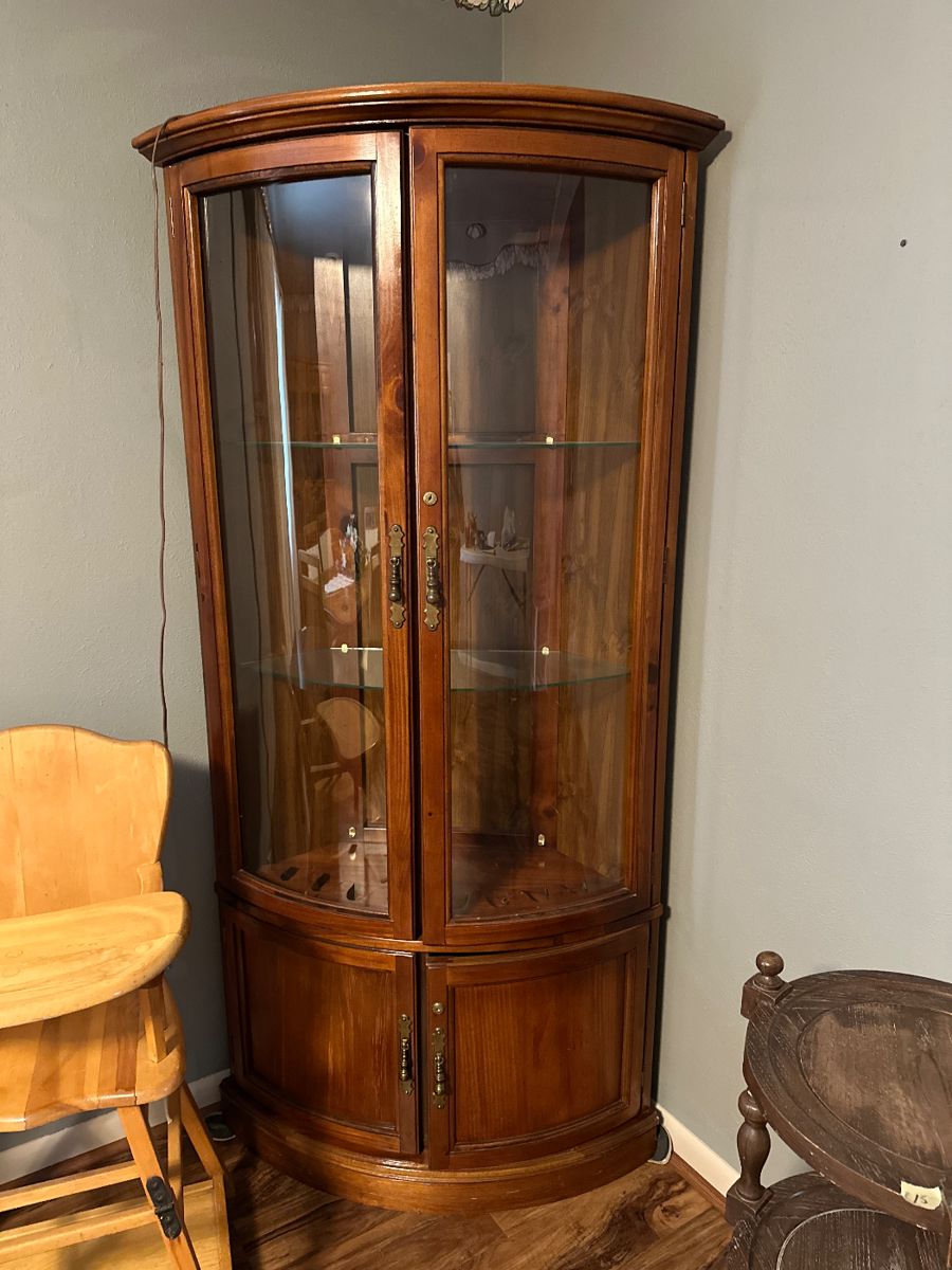 Estate sale Plainview starts on 2/29/2024