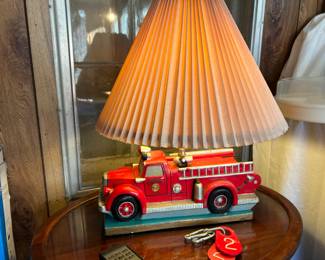 Great vintage fire truck lamp