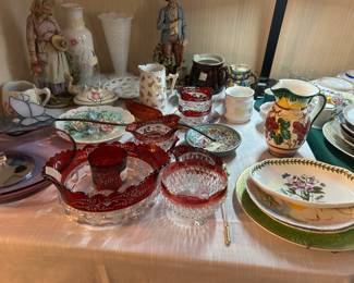 Collection of Victorian and red/white glassware