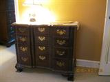 ETHAN ALLEN BLOCK FRONT DRESSER