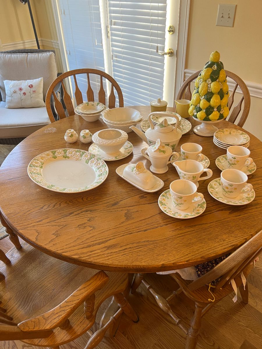 Blue Moon Estate Sale in Lexington’s Stonewall... starts on 3/2/2024