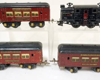 1020 IVES TRAIN O GAUGE #3218 LOCOMOTIVE WITH 3 CARS, #135 PULLMAN AND #136 PULLMAN