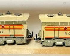1173 UNIQUE ART TIN LITH O GAUGE TRAIN *ROCK ISLAND* ENGINE AND CAR