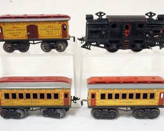1028 IVES TRAIN O GAUGE #3218 ENGINE WITH 3 CARS, #60 BAGGAGE, #61 YALE