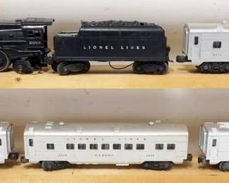 1099 LIONEL TRAIN O GAUGE #773 LOCOMOTIVE AND WX TENDER WITH 4 CARS, # CLIFTON, ELIZABETH, NEWARK, # SUMMIT