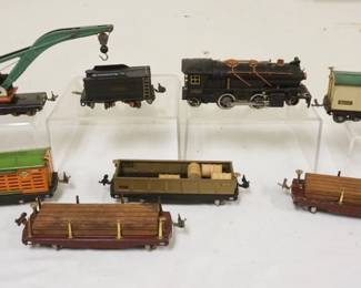 1084 LIONEL TRAIN O GAUGE #262E LOCOMOTIVE & TENDER W/6 CARS #810 CRANE, #814R BOX CAR, #813 CATTLE CAR, #812 CAR, #118 FLAT BEDS