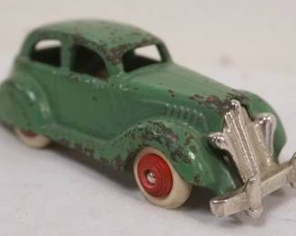1229 ANTIQUE CAST IRON TOY CAR, APPROXIMATELY 4 IN X 1 3/4 IN H