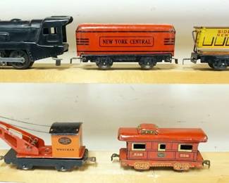 1167 MARX O GAUGE TRAIN, LOCOMOTIVE WITH 4 CARS