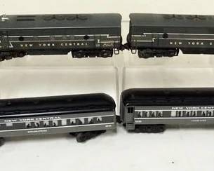 1107 LIONEL TRAIN O GAUGE NYC GENERAL MOTORS LOCOMOTIVE WITH 6 M TYPE F3B, #6090 BABBLING BROOK, #6089 RIPPLING STREAM, #6088 LICKING RIVER, #6087 CAR
