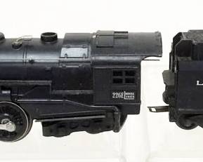 1121 LIONEL TRAIN O GAUGE #226E LOCOMOTIVE WITH #6026 TENDER