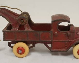 1235 ANTIQUE CAST IRON TOY *CHAMPION*TOW TRUCK, APPROXIMATELY 7 IN X 3 1/4 IN H