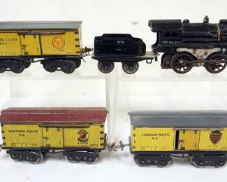 1008 IVES TRAIN O GAUGE #1118 LOCOMOTIVE WITH 3 CARS