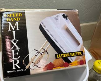 Eastern Electric 5 Speed Hand Mixer