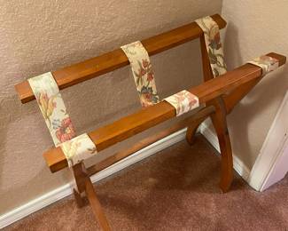 Oak Luggage Stand