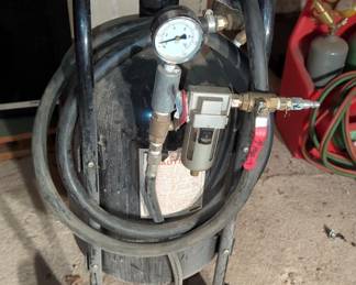 Portable Sand Blasting Tank With Gage And Hose