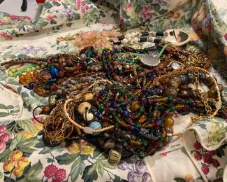 LOTS Of Costume Jewelry Necklaces