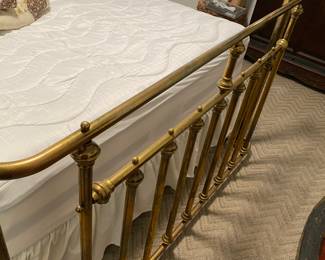 Antique Queen Size Brass Bed Cannonball Finials Recurved Foot Board.. struts Will Fit Modern Mattress
