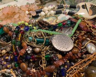 LOTS Of Costume Jewelry Necklaces